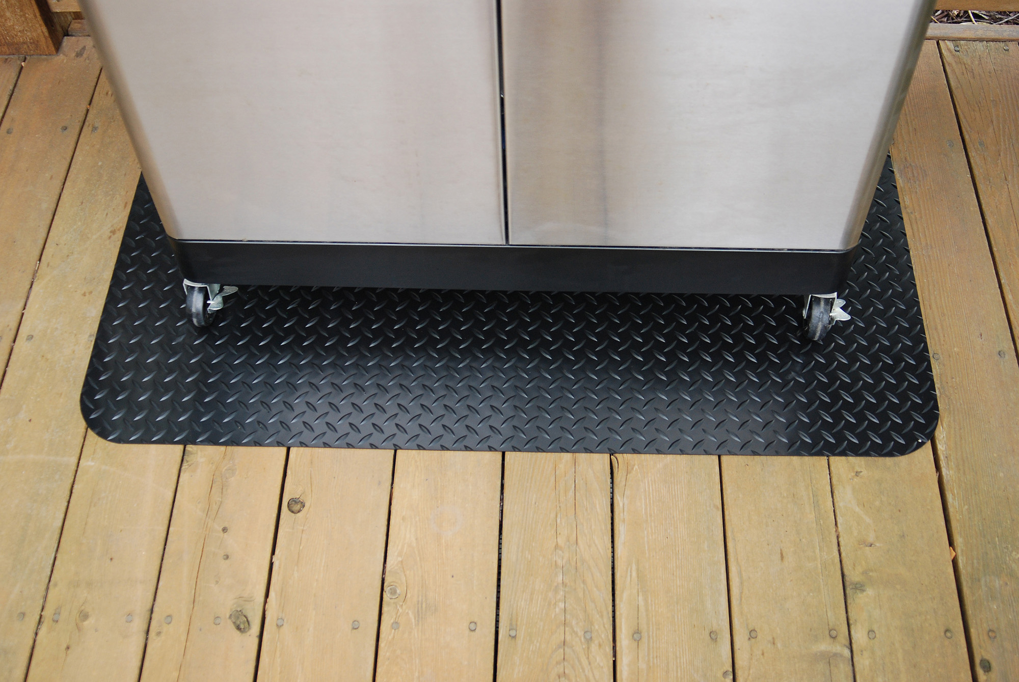 Grill Pad For Composite Deck Decks Design for dimensions 2000 X 1339