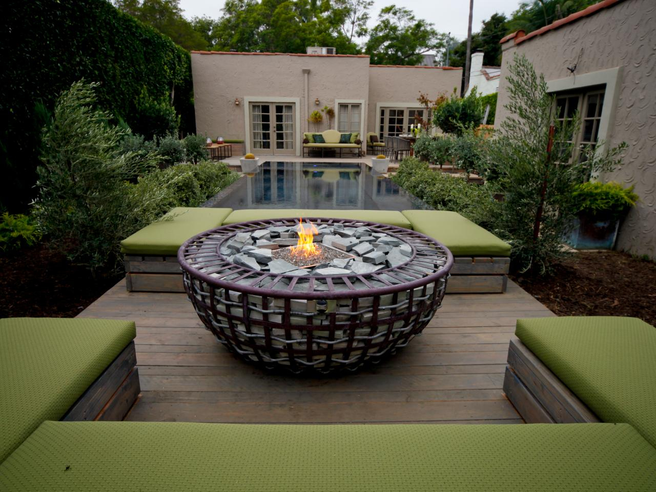 Outdoor Fire Pits And Fire Pit Safety Landscaping Ideas And Fire within size 1280 X 960