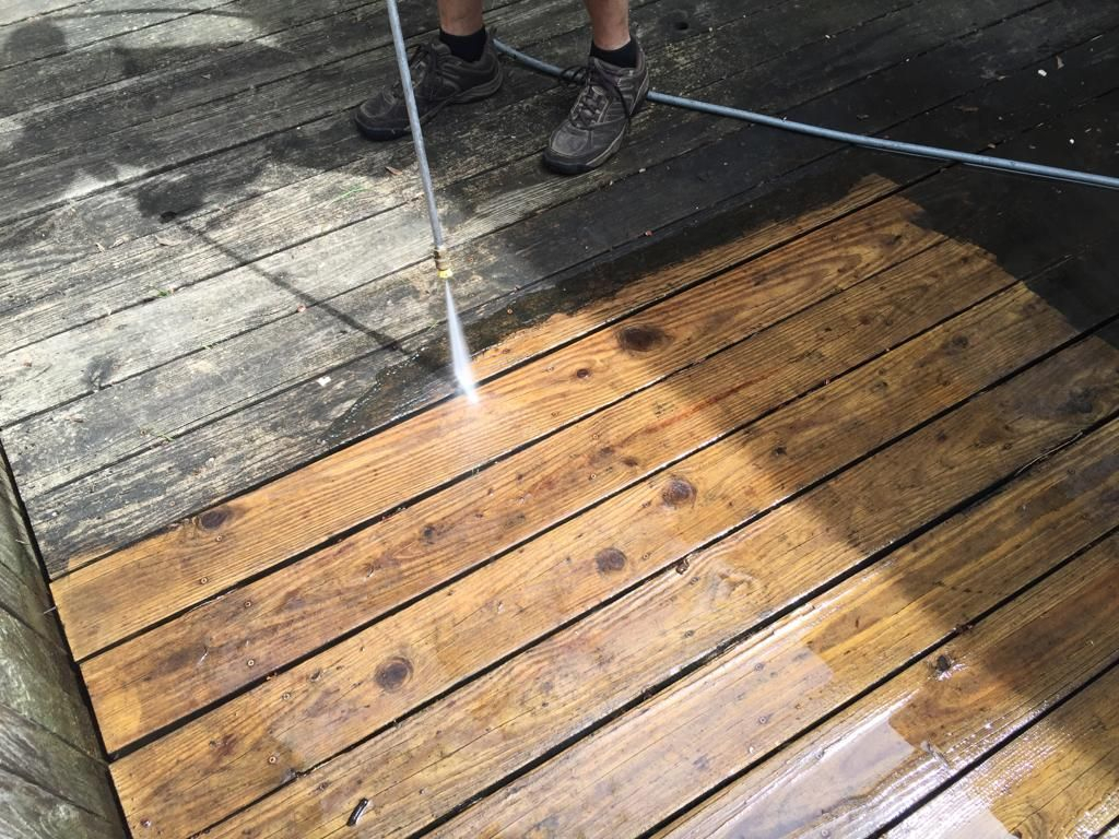 Pressure Washing A Wood Deck With An Electric Pressure Cleaner with measurements 1024 X 768
